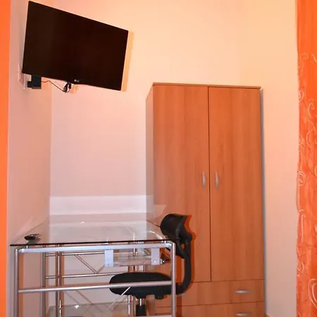A Casa Di Ale Bed & Breakfast